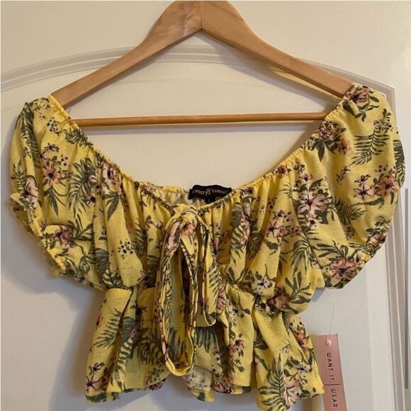 ❤️NWT Almost Famous Floral Top Size Large❤️ - Picture 3 of 4